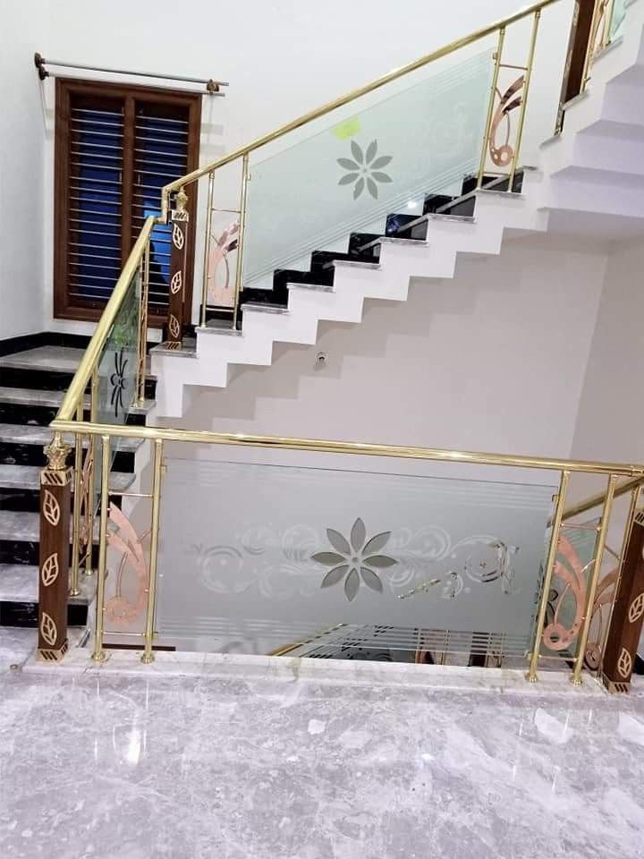 Golden SS railing with etched glass