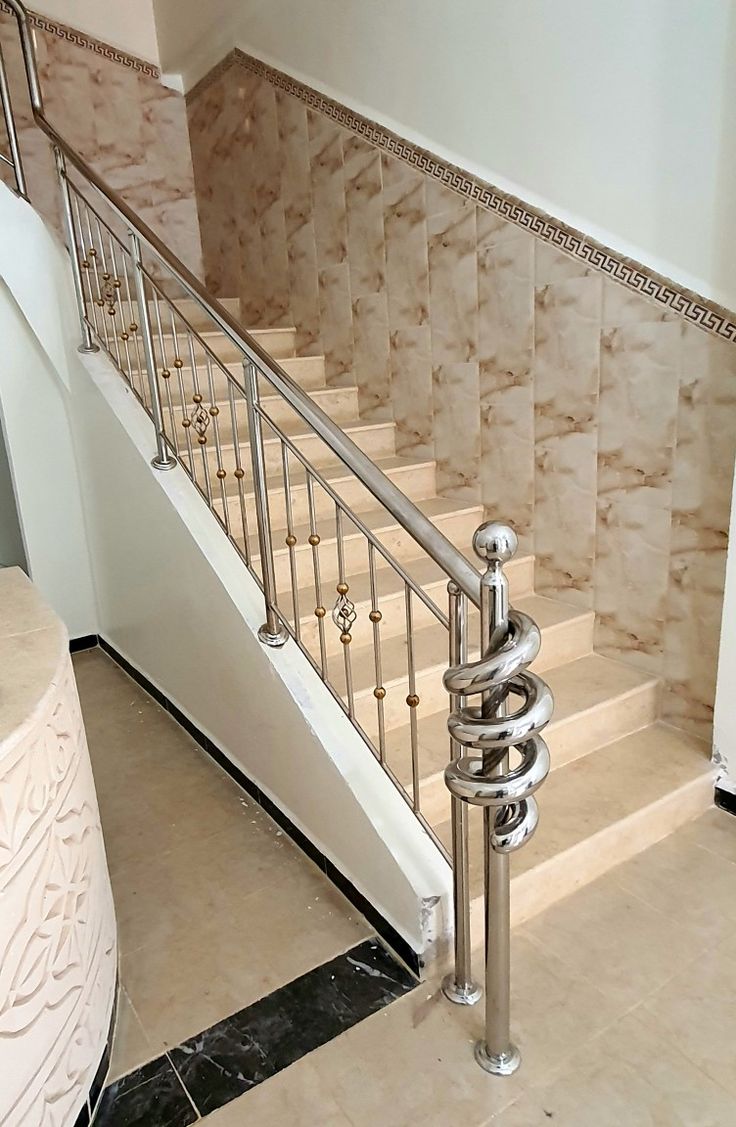 Minimal modern spiral staircase railing
